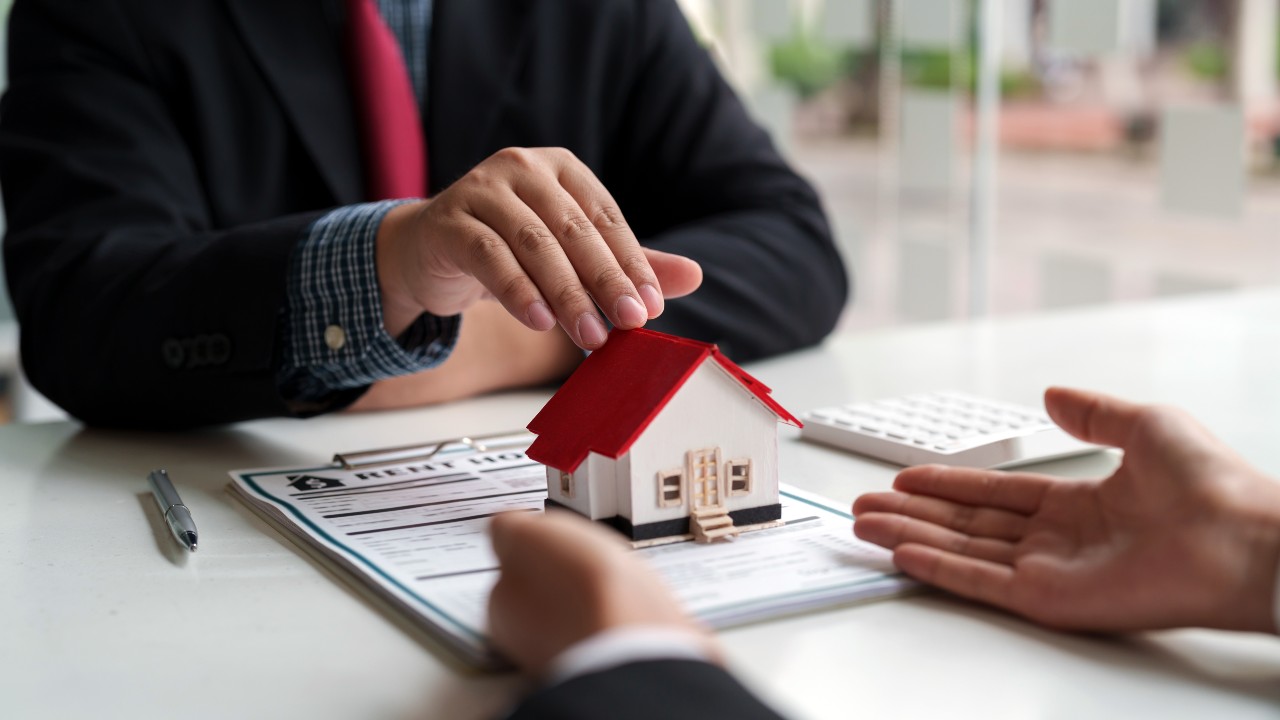 Debunking Common Myths of Conveyancing in Sydney